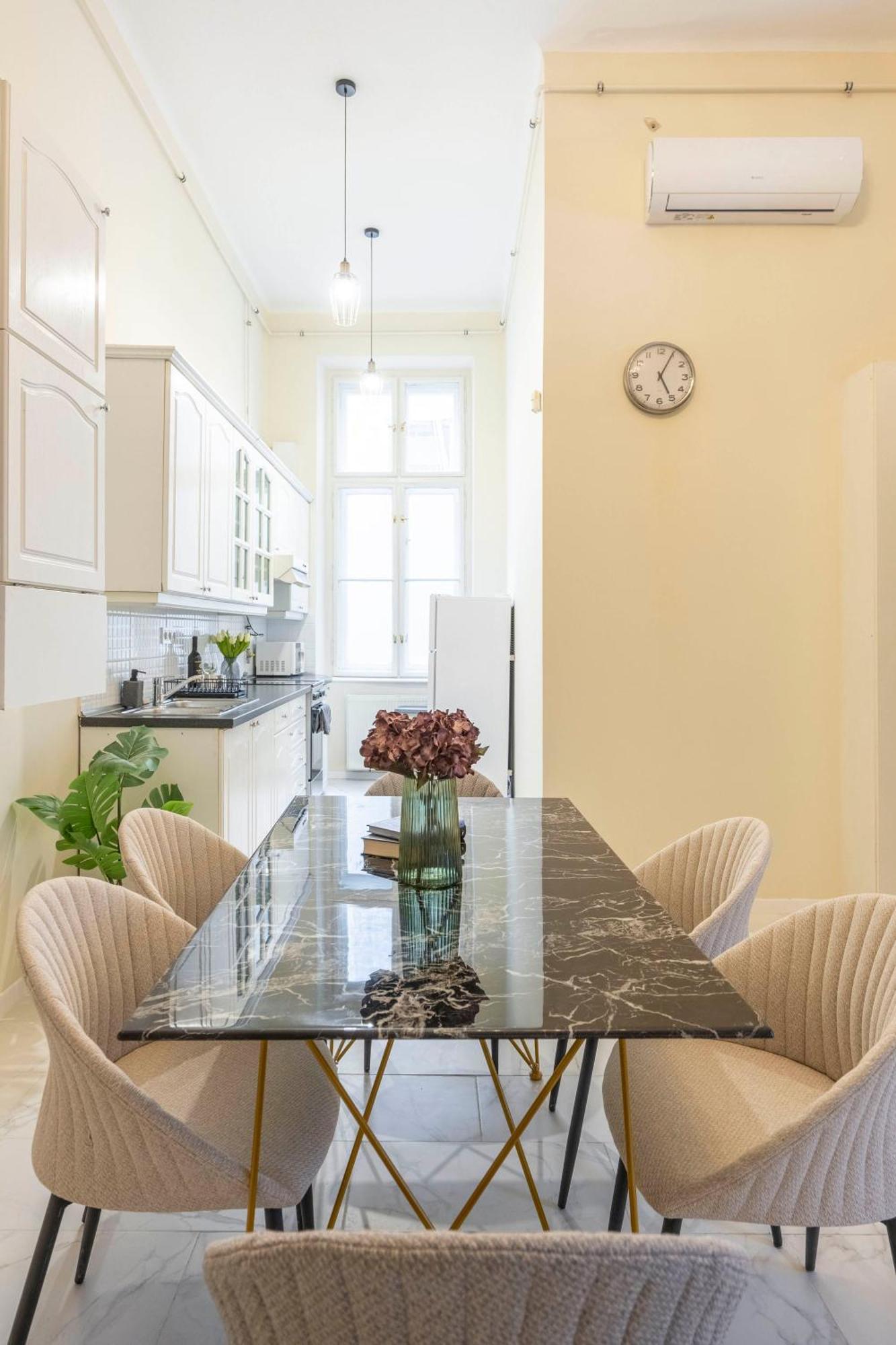 Cozy Boulevard Apartment In The Heart Of 布达佩斯 外观 照片